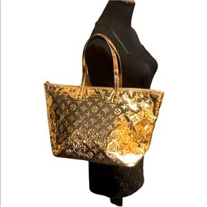 Louis Vuitton Mirior Mirror Gold GM Metallic Monogram Bellevue Tote Handbag